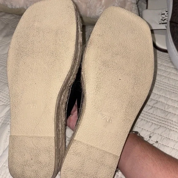 Zara Black Cross-Strap Espadrille Slides - Picture 3 of 4